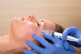 procedimento de mesoterapia para rejuvenescimento da pele